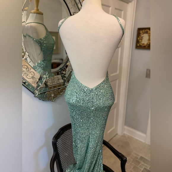 NWT La Femme Glitter Green Sequin Goddess Sexy To the Floor Low Back Gown - Picture 4 of 16